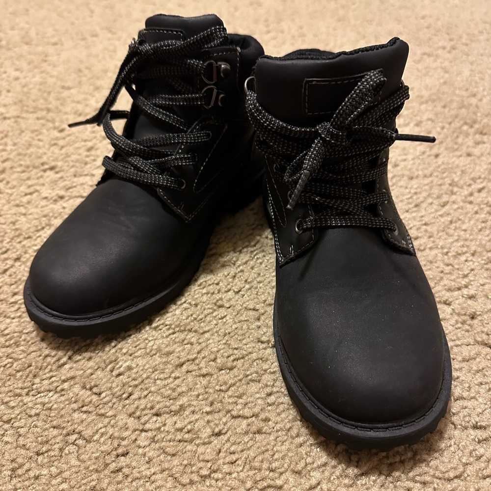 NEW “Crown Vintage” Boots